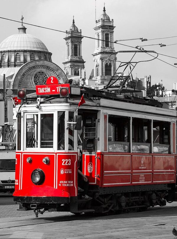 istanbul taksim istikal street